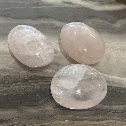 Rose Quartz Small / Palmstone